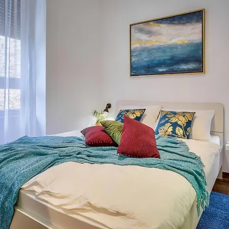 Center Amphitheater Lägenhet